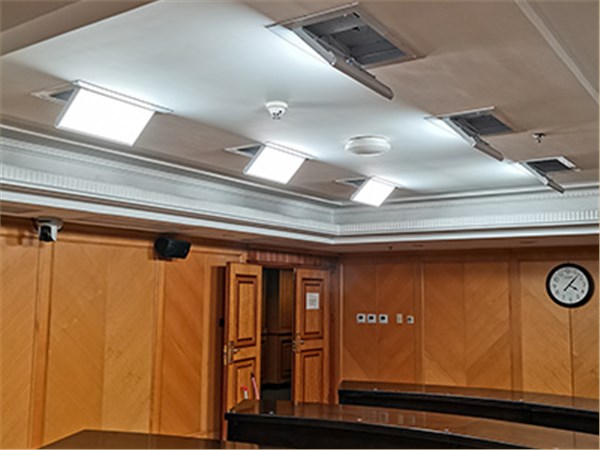 建行湖北总公司行长会议室灯光改造：方桌会议室