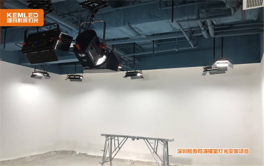 演播室灯光