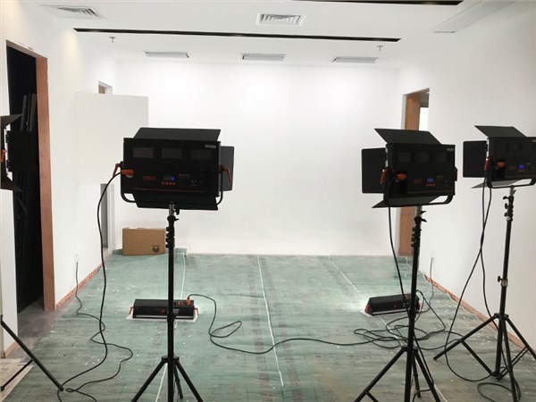 江阴市国家电网融媒体灯光建设项目