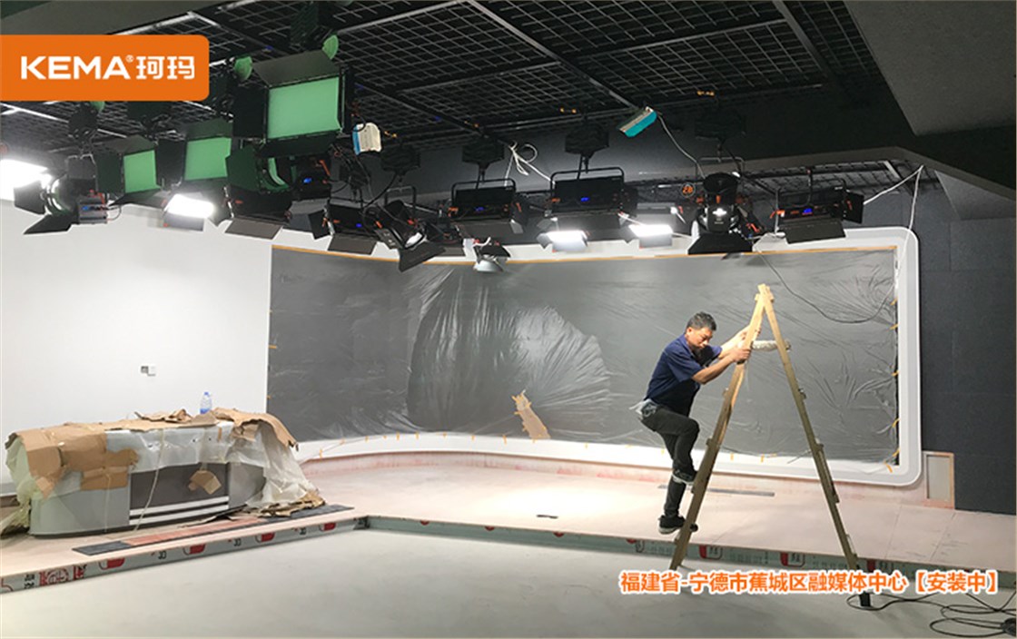 电视台灯光