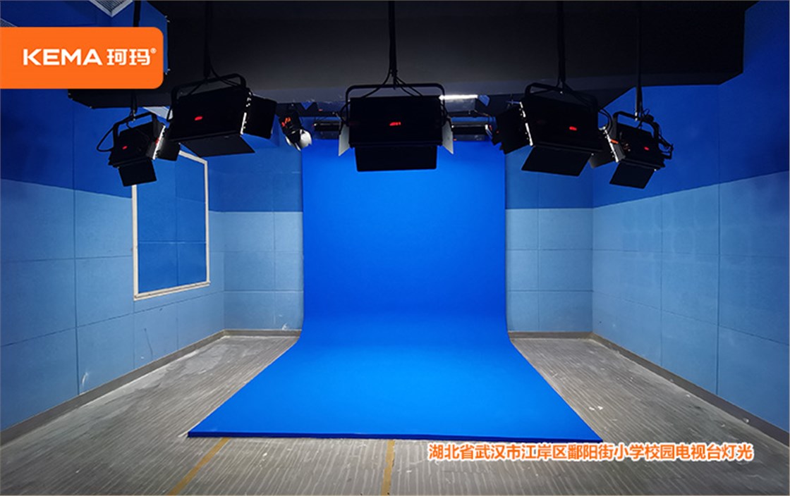 鄱阳街小学校园电视台 