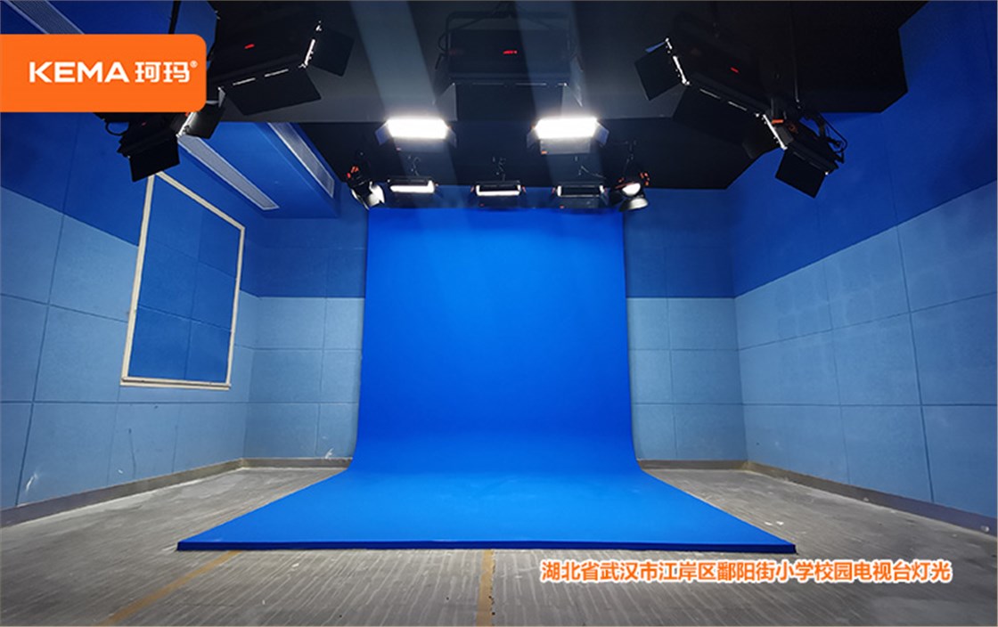 鄱阳街小学校园电视台 