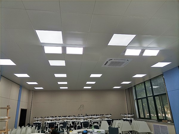 石家庄学院:大学录课教室用什么灯具补光,拍摄效果好? 石家庄学院:大学录课教室用什么灯具补光,拍摄效果好?