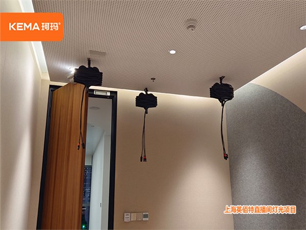 上海英佰特直播间灯光项目:12平米直播间用什么灯具布光? 上海英佰特直播间灯光项目:12平米直播间用什么灯具布光?