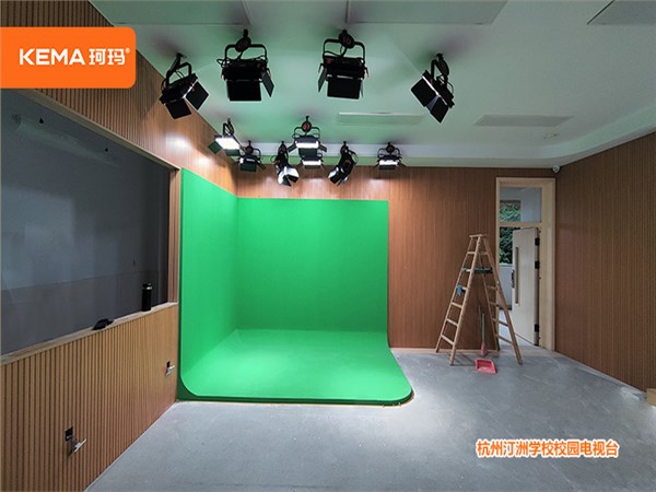 杭州汀洲学校校园电视台演播室灯光项目 杭州汀洲学校校园电视台演播室灯光项目