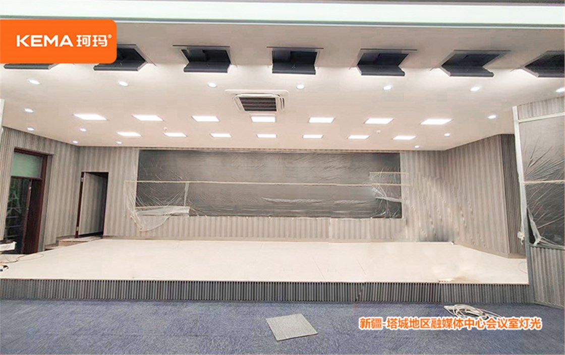 塔城地区融媒体中心灯光 (4) 塔城地区融媒体中心灯光 (4)