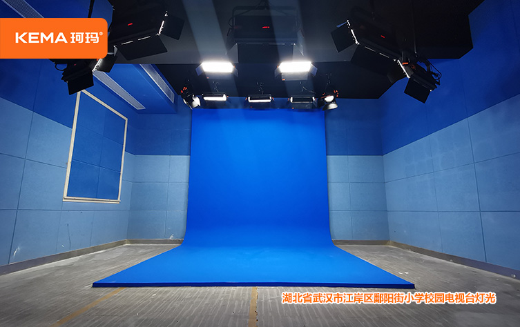 鄱阳街小学校园电视台 