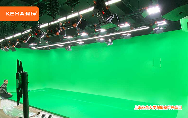 上海业余大学演播室灯光 (6)
